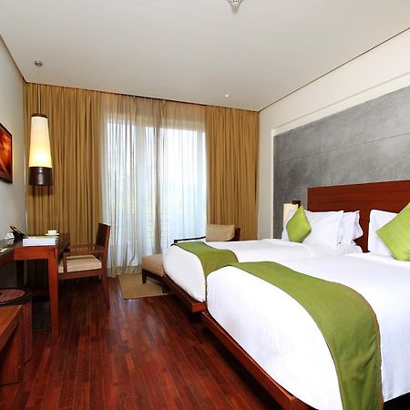 Holiday Inn & Suites Bengaluru Whitefield Kültér fotó
