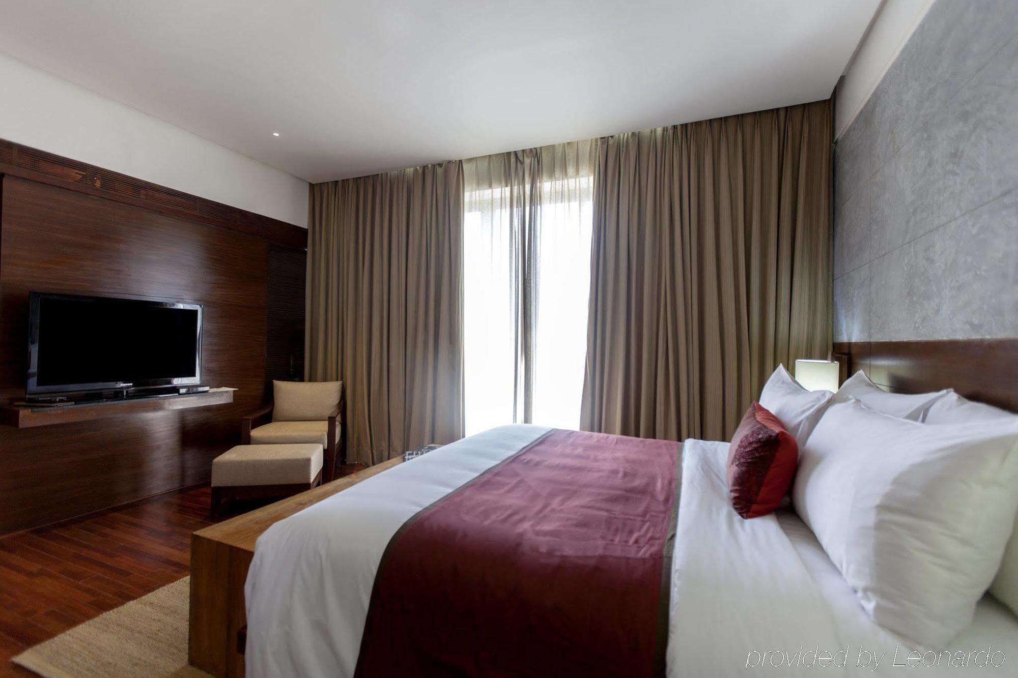 Holiday Inn & Suites Bengaluru Whitefield Kültér fotó