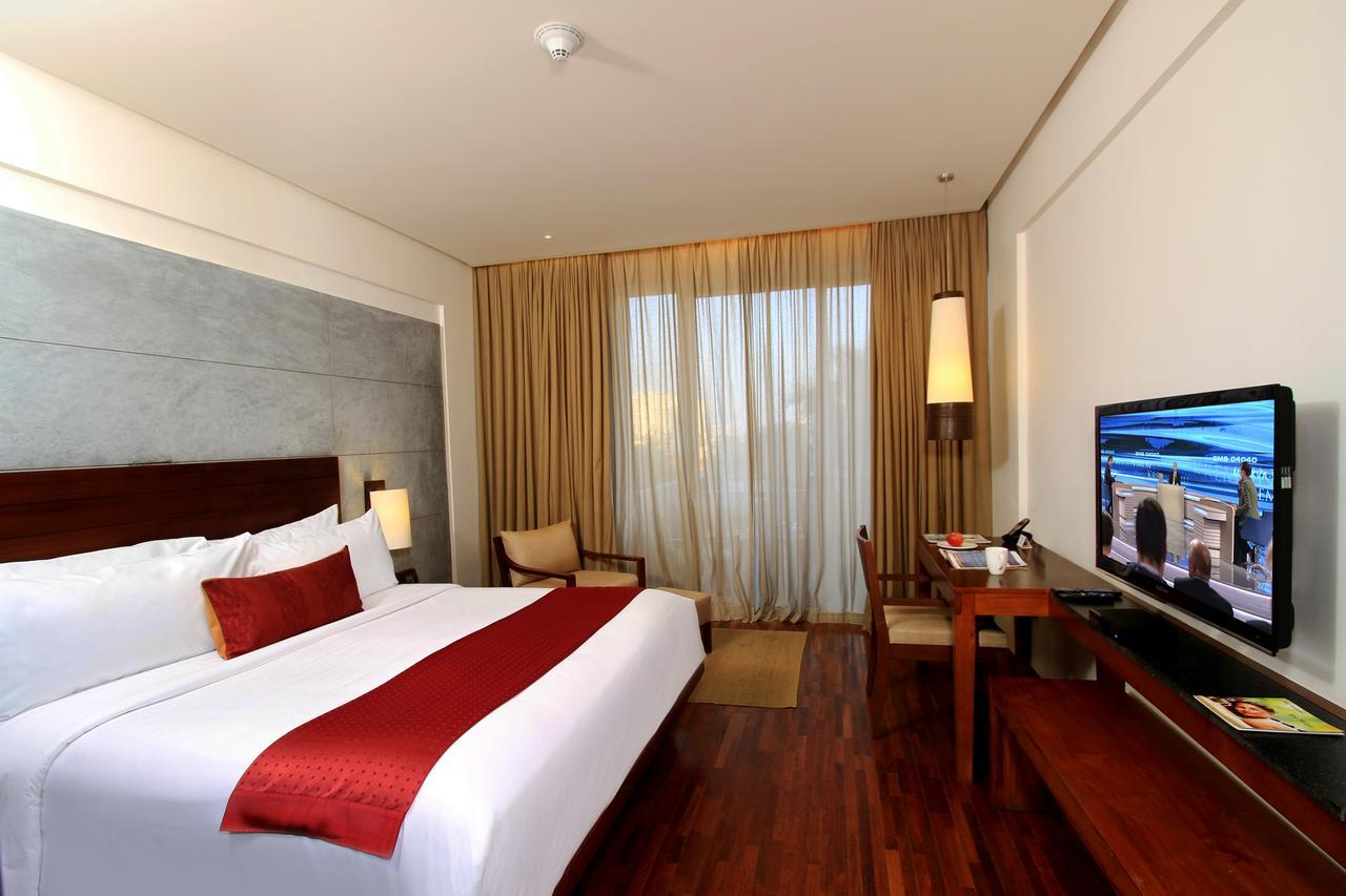 Holiday Inn & Suites Bengaluru Whitefield Kültér fotó